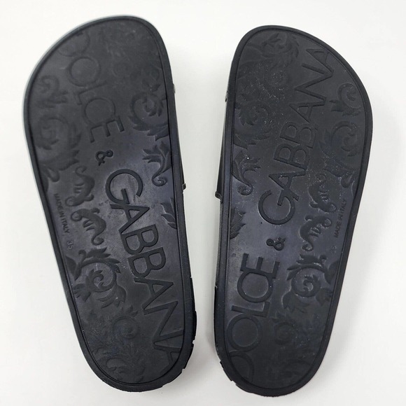 Dolce & Gabbana Black Logo-Embossed Rubber Pool Slides w/ Cushion Sole. EU35/US5 - Picture 9 of 10